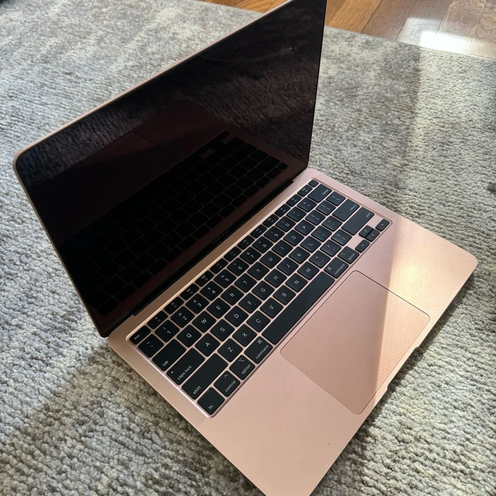 MacBook Air 13” Retina 2020